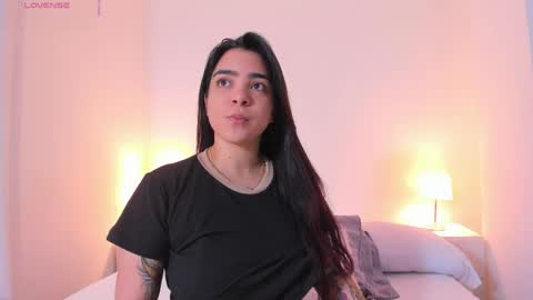 Snapshot of kamilabetancourt chatting on 05/01/26, 12:54 Kamila Betancourt online show from 05/01/26, 12:54