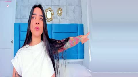 Snapshot of kamilabetancourt chatting on 05/18/26, 02:45 Kamila Betancourt online show from 05/18/26, 02:45