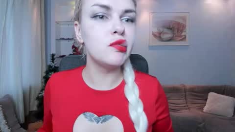 Camila online show from 12/16/25, 06:29