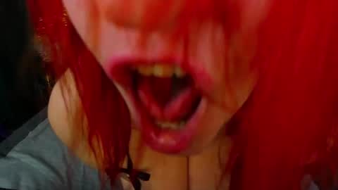 Snapshot of kamilahot25 chatting on 01/24/25, 01:25 kamilahot25 online show from 01/24/25, 01:25