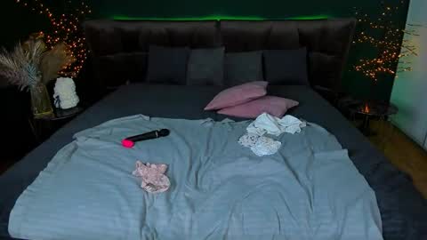 Snapshot of kamilahot25 chatting on 10/24/25, 05:37 kamilahot25 online show from 10/24/25, 05:37