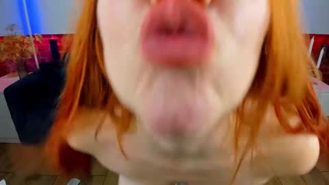 Snapshot of kamilahot25 chatting on 10/28/25, 06:54 kamilahot25 online show from 10/28/25, 06:54