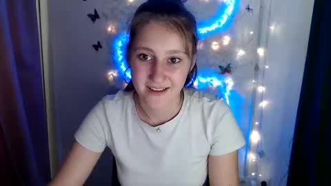 kamilla_love_ online show from 09/10/25, 11:54