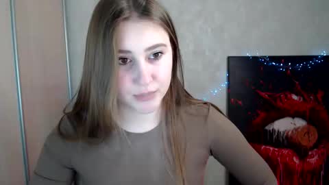 kamilla_love_ online show from 04/13/26, 12:54