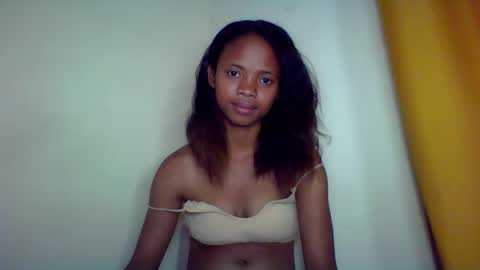 kamillah69 online show from 11/26/25, 12:06