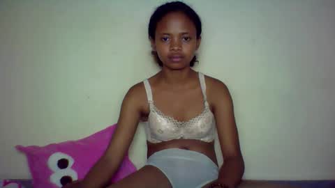 kamillah69 online show from 02/06/26, 03:37