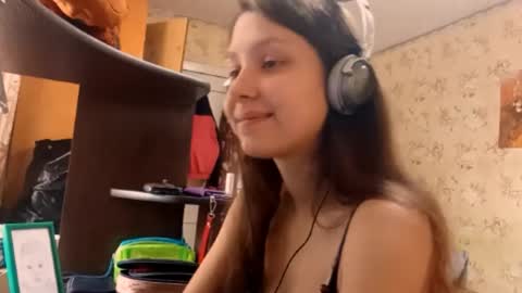 Mari  Simmons online show from 09/29/25, 05:23