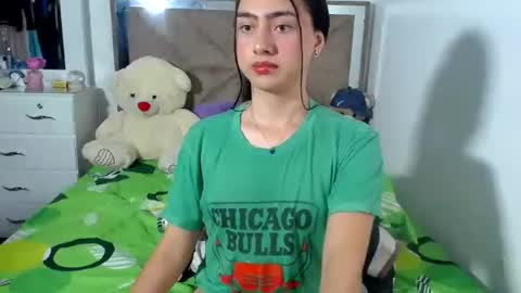-- kammi -- online show from 07/08/26, 01:32