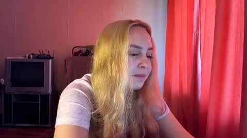 Lizzie online show from 08/03/26, 09:04