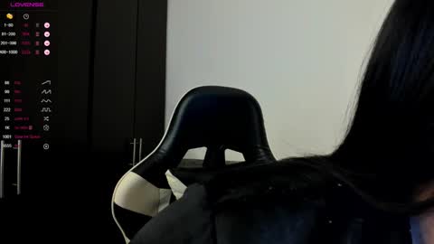 Snapshot of kandy_sub chatting on 12/17/25, 10:38 CAMILA IG Camila2oficial online show from 12/17/25, 10:38