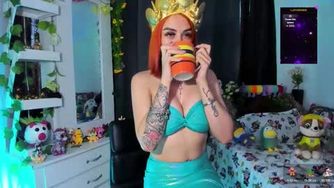 hello  Im Danni online show from 12/21/25, 11:50