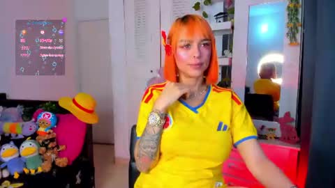 Snapshot of kandygirl_023 chatting on 06/17/26, 12:07 hello Im Danni online show from 06/17/26, 12:07