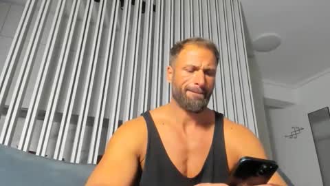 Snapshot of kanegriffin26 chatting on 11/18/25, 04:00 Kane OF strongkane online show from 11/18/25, 04:00