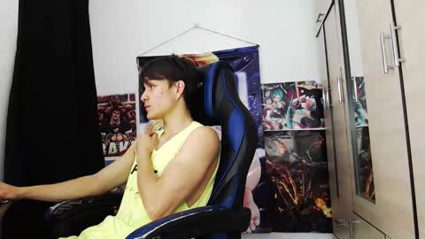 Snapshot of kanekixxxhot chatting on 12/01/25, 12:43 andres online show from 12/01/25, 12:43