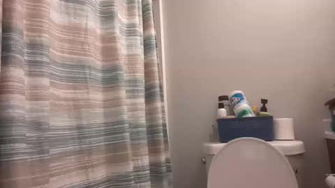 Snapshot of kaolako chatting on 12/18/25, 10:43 kaolako online show from 12/18/25, 10:43