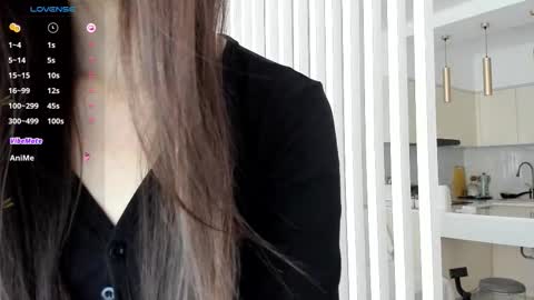 Snapshot of kaori_me chatting on 11/18/25, 10:31 Dju online show from 11/18/25, 10:31