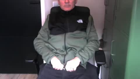 Snapshot of kapitein_rob chatting on 12/19/24, 02:02 Robbie online show from 12/19/24, 02:02