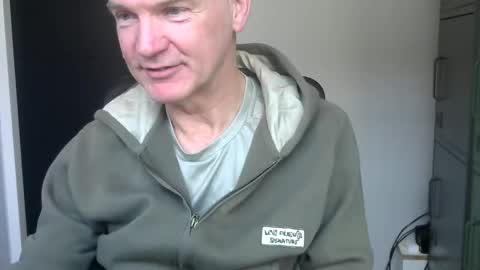 Snapshot of kapitein_rob chatting on 02/15/26, 07:51 Robbie online show from 02/15/26, 07:51