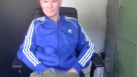 Snapshot of kapitein_rob chatting on 03/04/26, 03:51 Robbie online show from 03/04/26, 03:51