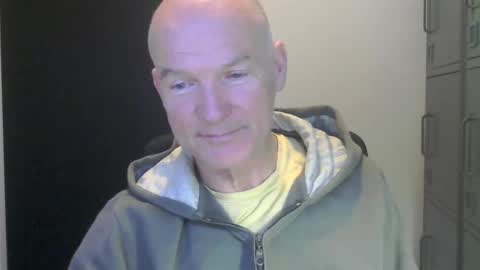 Snapshot of kapitein_rob chatting on 04/05/26, 05:15 Robbie online show from 04/05/26, 05:15