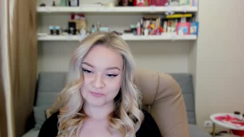 Kara. Off from 15th till 24th of December online show from 01/17/26, 11:19