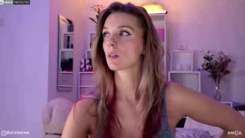 Julia online show from 10/07/25, 11:13