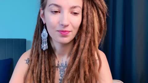 Snapshot of karatart chatting on 09/29/25, 09:25 Kara online show from 09/29/25, 09:25