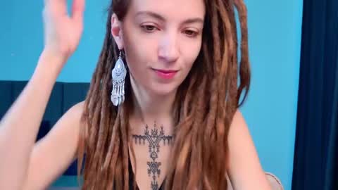 Snapshot of karatart chatting on 11/20/25, 08:03 Kara online show from 11/20/25, 08:03