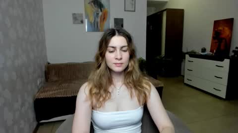 Snapshot of karawill chatting on 10/23/25, 07:12 KaraWill online show from 10/23/25, 07:12