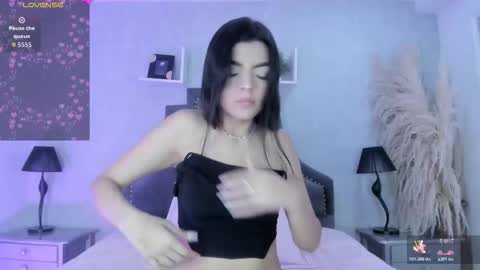 Karely online show from 03/17/26, 01:03