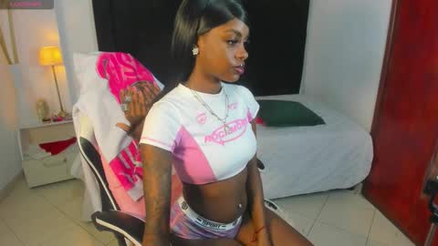 Snapshot of karen_adamss chatting on 01/15/26, 04:17 karen_adamss online show from 01/15/26, 04:17