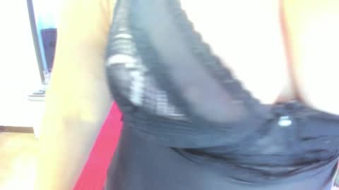 Snapshot of karen_milf_2 chatting on 01/26/25, 05:13 Karen online show from 01/26/25, 05:13