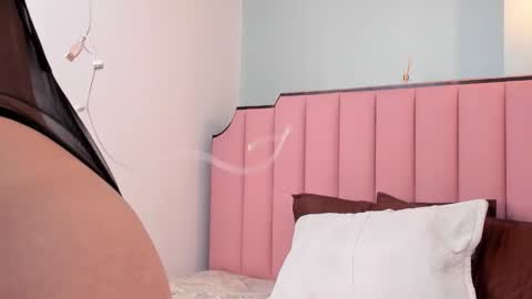 Snapshot of karen_simss chatting on 12/22/25, 12:46 Karen online show from 12/22/25, 12:46