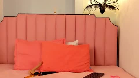 Snapshot of karen_simss chatting on 02/10/26, 11:03 Karen online show from 02/10/26, 11:03