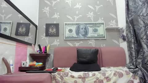 Karen online show from 12/06/24, 11:03