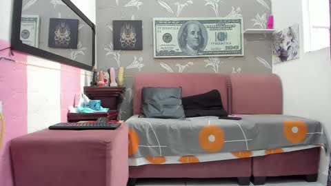 Karen online show from 01/14/25, 07:21