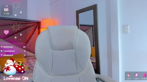 Karen online show from 12/30/24, 09:08