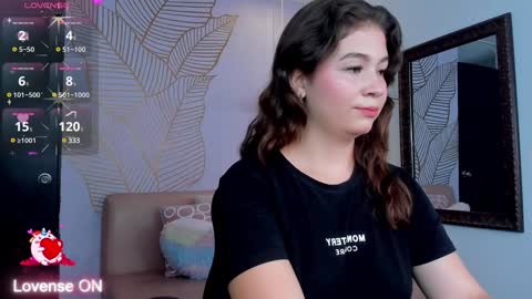 Karen online show from 01/11/25, 04:14