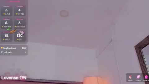 Karen online show from 02/09/25, 08:24