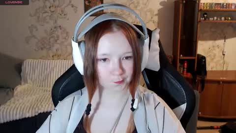 Lisa Backler online show from 10/03/25, 04:37