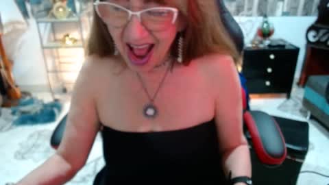 karima_sarabe online show from 03/11/25, 12:54