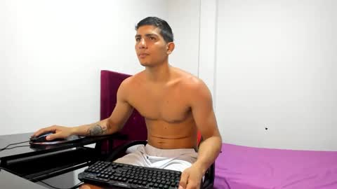 Snapshot of karimvani chatting on 05/20/26, 12:28 Felipe online show from 05/20/26, 12:28