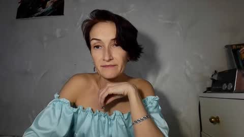 Snapshot of karina_co chatting on 02/05/26, 01:27 karina_co online show from 02/05/26, 01:27