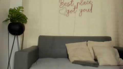 Kari online show from 02/15/26, 11:41