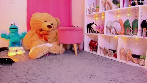 Snapshot of karina_torres_ chatting on 12/02/24, 10:56 Karina online show from 12/02/24, 10:56