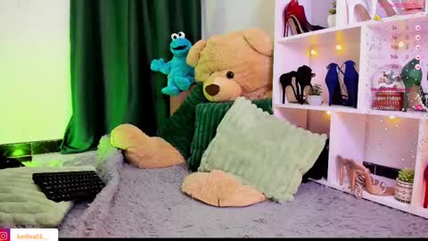 Snapshot of karina_torres_ chatting on 02/14/25, 03:11 Karina online show from 02/14/25, 03:11