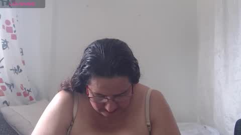 Snapshot of karina_turbay chatting on 10/08/25, 03:53 Karina online show from 10/08/25, 03:53