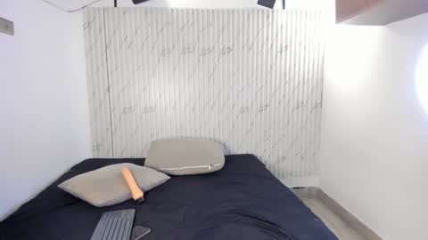 Snapshot of karinaaurora1 chatting on 10/29/25, 04:53 karinaaurora1 online show from 10/29/25, 04:53