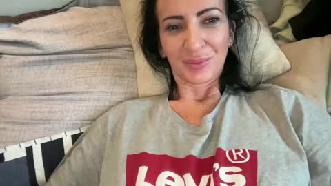 Snapshot of karinablair chatting on 12/31/24, 02:14 Karina online show from 12/31/24, 02:14