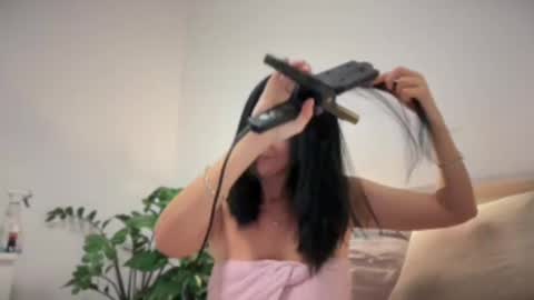 Snapshot of karinablair chatting on 12/31/24, 08:23 Karina online show from 12/31/24, 08:23